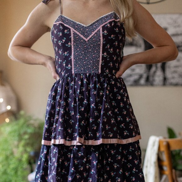 Candi Jones Vintage Patchwork Quilted Style Prairie Dress - Picture 3 of 7